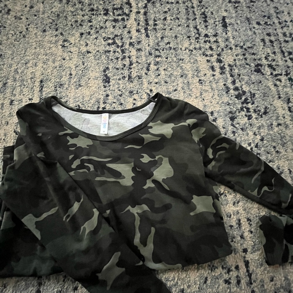 Lularoe shirt
